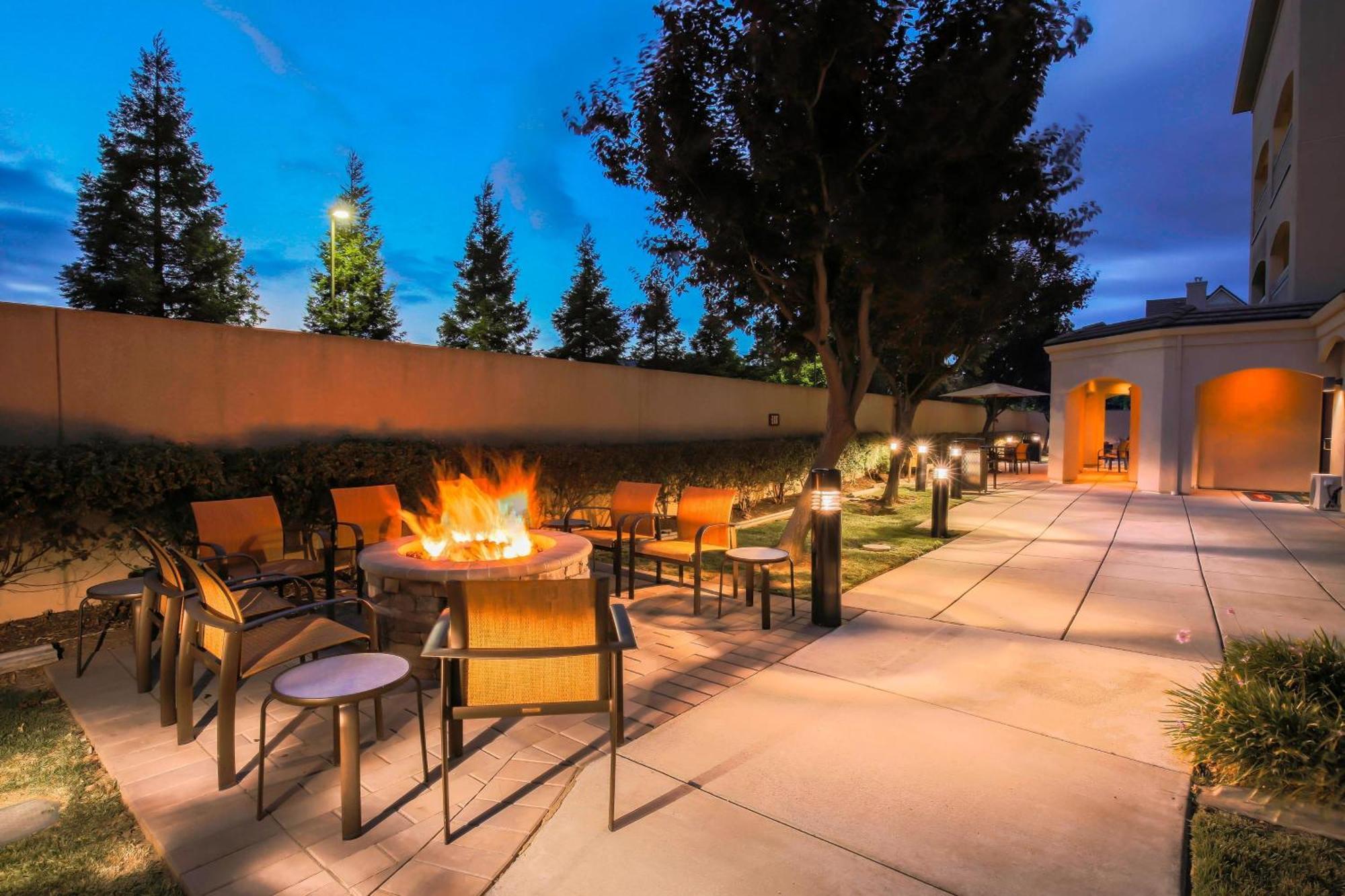 Courtyard By Marriott San Jose South/Morgan Hill Hotell Eksteriør bilde